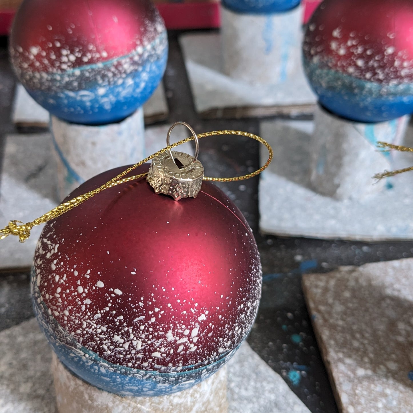 Hand Painted Bauble - Red - Polzeath